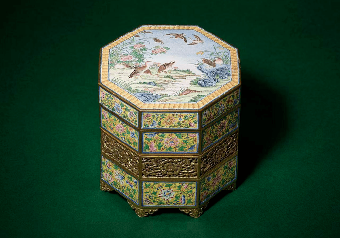 铜胎画珐琅去哪里鉴定年代